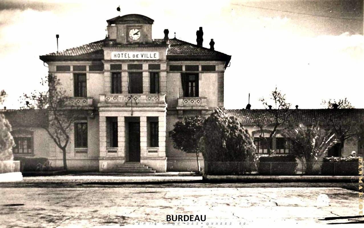Burdeau - Hotel de ville.jpg